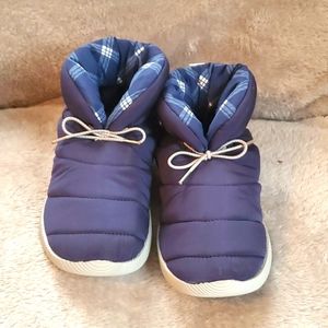 Lands End women's navy slippers size 6B